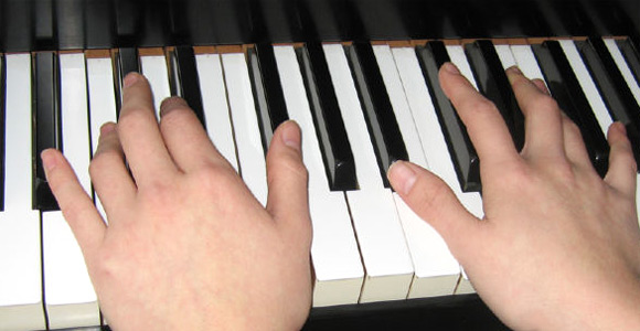 learn-to-play-piano-slider1